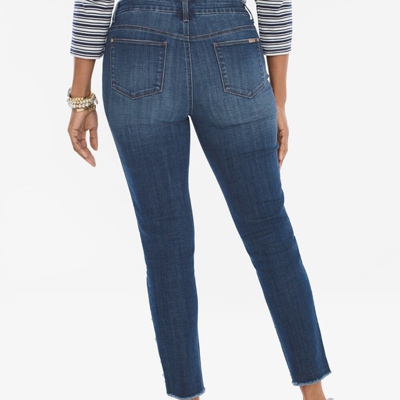 Chico's Jeans Nwt Chicos So Slimming Pearl Embroidered Girlfriend